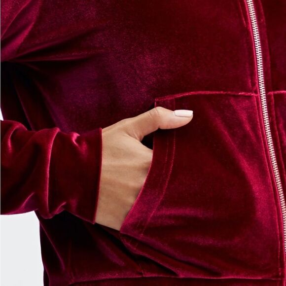 Fabletics Donna Velour Hoodie Cherry Burst NWT Size Large - Picture 3 of 9